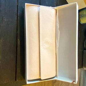 Pink pandora jewelry holder